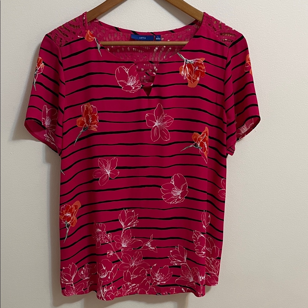 Blouse Top Woman’s Size Large Short Sleeve Pink Floral Striped Lace Casual